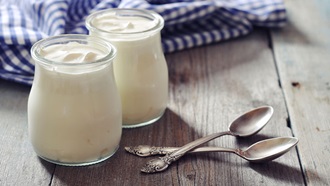 vasetti di yogurt